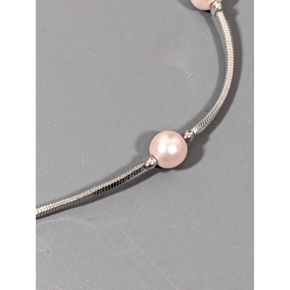 Silver Tone Faux Pearl Station Chain Necklace Elegant Bridal Classic 19" - Picture 3 of 10